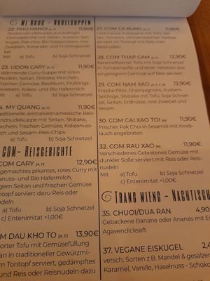 More main dishes and desserts at Com Chay in Mannheim