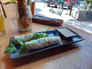 Summer rolls with peanut sauce at Com Chay in Mannheim