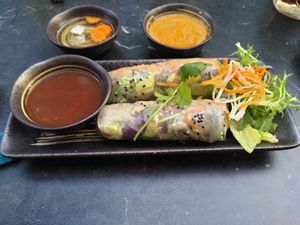 Spring rolls with a selection of sauces at Com Chay in Mannheim