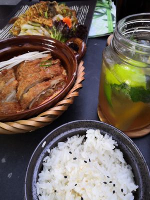 Curry with duck imitation (front), noodles with tofu (back) at Com Chay in Mannheim