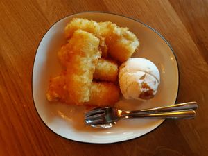 Baked banana with agave syrup and ice-cream at Com Chay in Mannheim