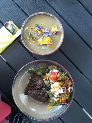 Vegan soup and bean meatballs at Stenbjerg Kro & Badehotel in Snedsted