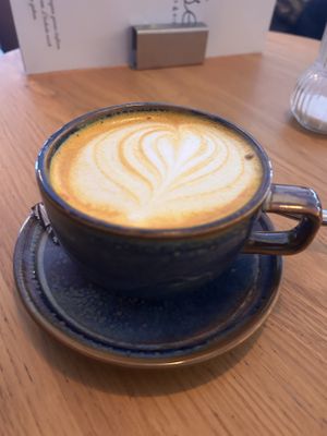 Kurkuma Latte  at Elise in Aachen