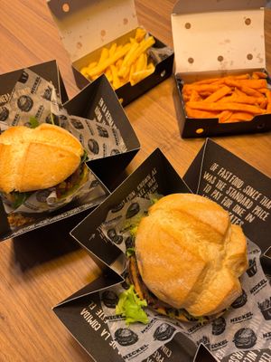  at Nickel Burger in Sevilla