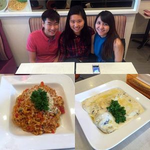 Great food
 at Cafe Salivation in Central Singapore