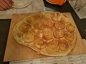 Frisch vom Baum (vegan) at Marianne's Flammkuchen in Karlsruhe