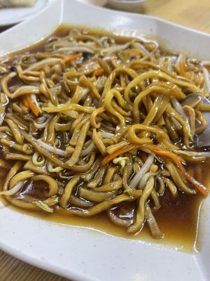 Ee Fu noodles   at Yuan Xiang Vegetarian Food 圆香素食馆 - Changi in Central Singapore