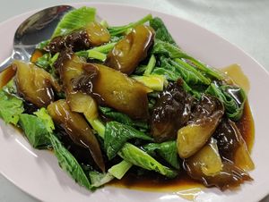 vegetables with mocked sea cucumber at Yuan Xiang Vegetarian Food 圆香素食馆 - Changi in Central Singapore