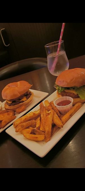  at The Bayside Cafe in Everett