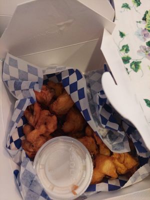 Fried mushrooms were good at The Bayside Cafe in Everett