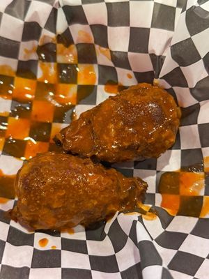 Búfalo Wings   at The Bayside Cafe in Everett