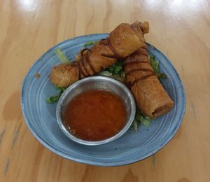 Thai Basil Fried Shrimps 泰式炸蝦配酸辣醬 at Friends of Years in New Territories