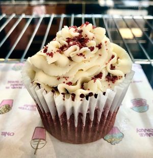 Red velvet cupcake at Nosh Cravings in Doha