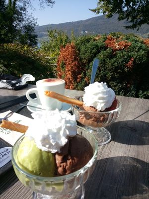  at Seepintli in Sutz-lattrigen