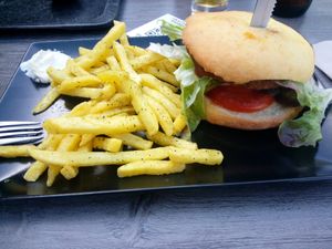  at Seepintli in Sutz-lattrigen