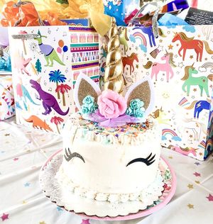 Vanilla cake at Mud Pie Stand in Sacramento