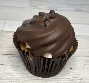 The orgasmic cupcake !  at Mud Pie Stand in Sacramento