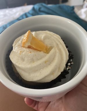 Creamsicle or what I like to call the Dreamsicle  (my fave!!!)  at Mud Pie Stand in Sacramento