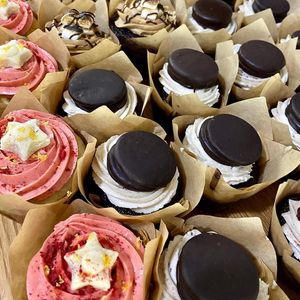 cupcakes!!!!! at Mud Pie Stand in Sacramento