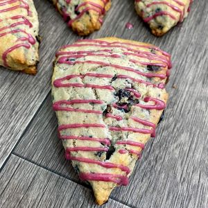 blueberry scones mmmmm... at Mud Pie Stand in Sacramento