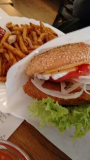 Hawaiian burger at vego Foodworld in Berlin