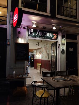 Front view at La Zoccola del Pacioccone in Amsterdam