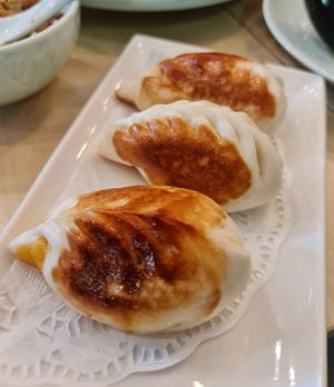 Pan Fried Mala Bun with Beyond Beef ~ 21/10/21 at Crystal Jade LaMian XiaoLongBao 翡翠拉面小笼包 - Toa Payoh in Central Singapore