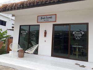 Outside at Beach Coconuts Bowls - Take & Go in Koh Phangan
