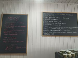 Menú at SawaBona Art Café in Amposta