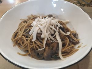 Pasta integral con mozarela at SawaBona Art Café in Amposta