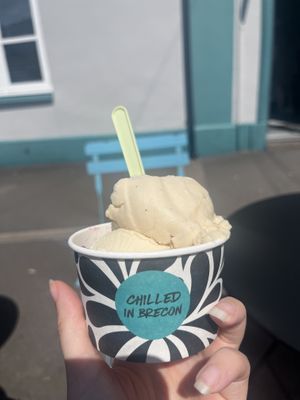 Bounty / raspberry, vanilla, honeycomb   at Llanfaes Dairy Ice Cream Bar in Brecon