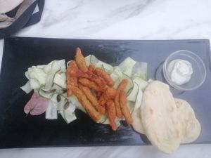 Poulet tandoori végétarien at Nook in Stari Grad