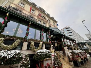 restaurant front  at Windows in Geneva