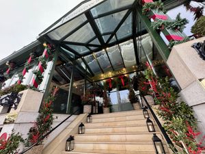 entrance  at Windows in Geneva