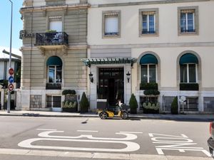 Exterior at Windows in Geneva