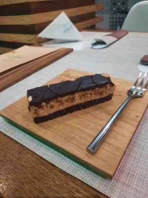 Snickers without gluten at Plant Power in Novi Sad