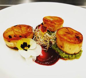 Mushroom scallops 🍄 at Dfrent Cafe in Victoria Park