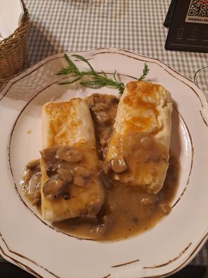 Cottage cheese rolls with mushroom sauce at Hotel Tripič in Radovljica