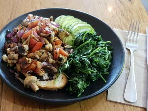 Vegan Breakfast Bruschetta at Mamma Says in Fairfield