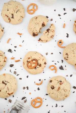 Pretzel cookies at Végourmandises in Memmelshoffen