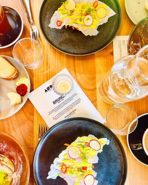 Tatar aus Karotten mit Reisblatt  at ANOAH in Zurich