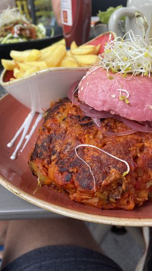 Vegan Burger with fries  at Stern in Villach