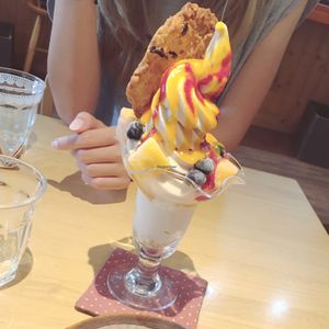 mango parfait with giant cookie and frozen mango at Pupu Kitchen and Health Food Shop in Nagoya
