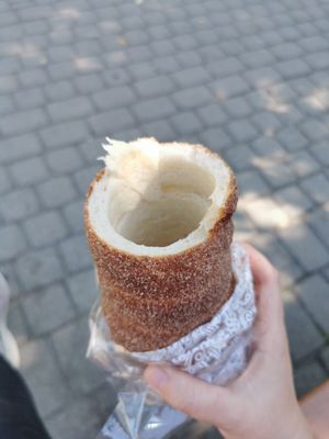 Cinnamon at Korosfoi Kurtoskalacs in Siofok