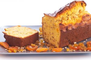 Homemade cake at Daya in Paris