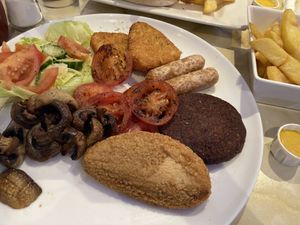 Casual eatery by the seafront  at Charlie's in Margate