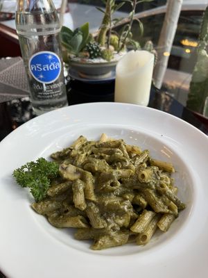 First time trying pesto very good👍🏼👍🏼  at Goodsouls Kitchen in Bangkok