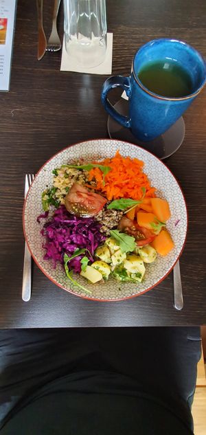 Buddha Bowl at Lemon Perk in Bayeux