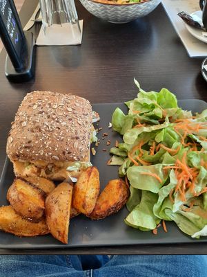 Vegan linzenburger at Lemon Perk in Bayeux