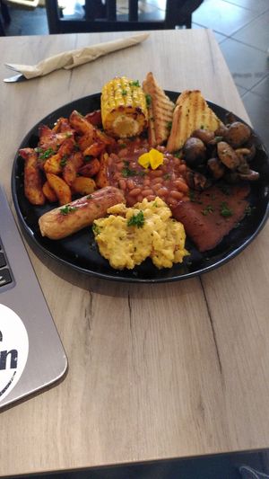 English Breakfasts avec Bacon de The Vegan Butcher's choice at Lucifer Lives in Brussels